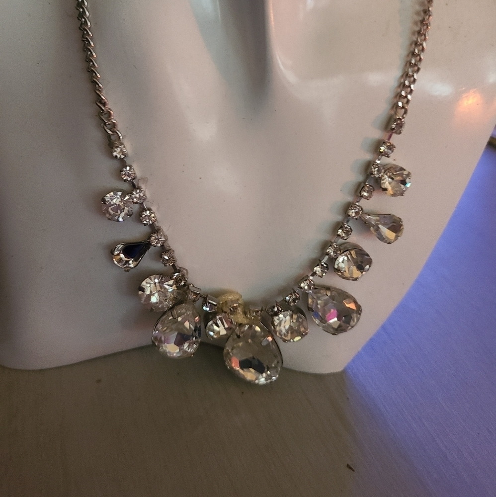 Necklace - Picture 2 of 2